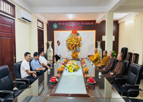 Tòa Giám mục Thanh Hóa thăm, chúc mừng Đại lễ Phật đản tới Ban Trị sự Phật giáo tỉnh